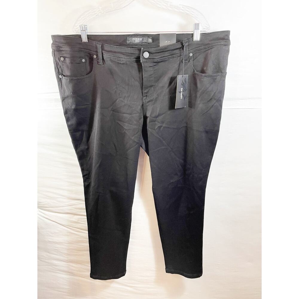 NWT Torrid Black Skinny Jeans Size 22 Short